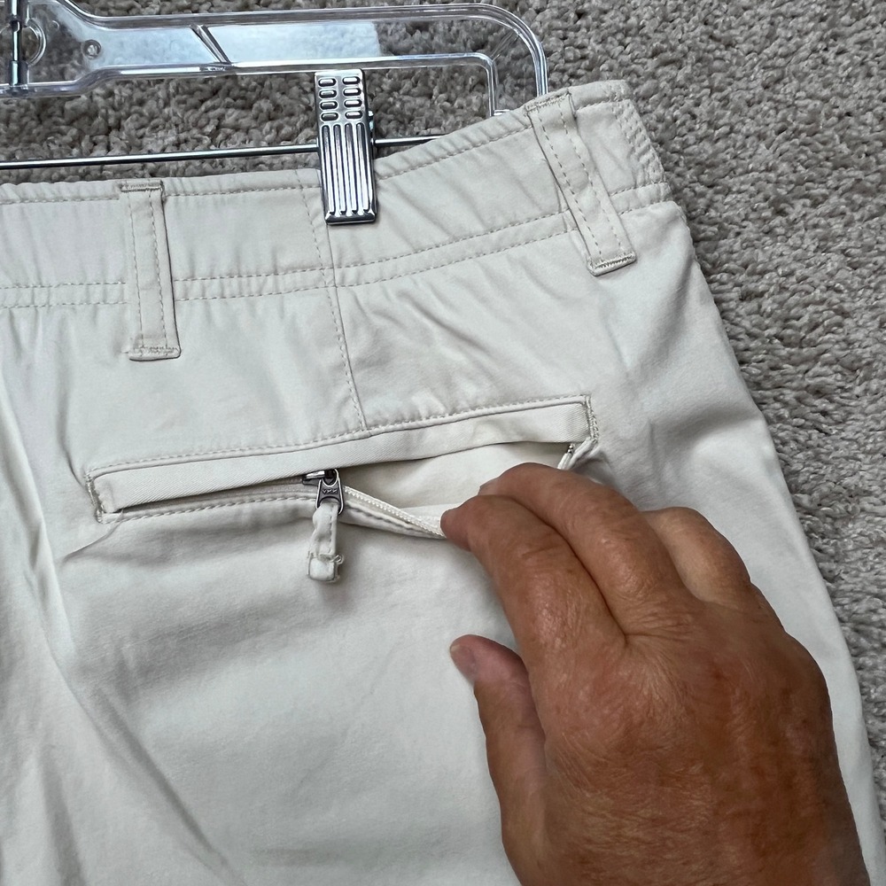 LL Bean Shorts Mens 33 Cream White Classic Fit Flat Front Stretch Waistband NEW - Picture 5 of 16